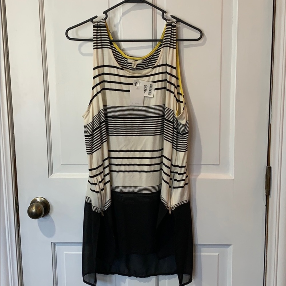 Sleeveless tank